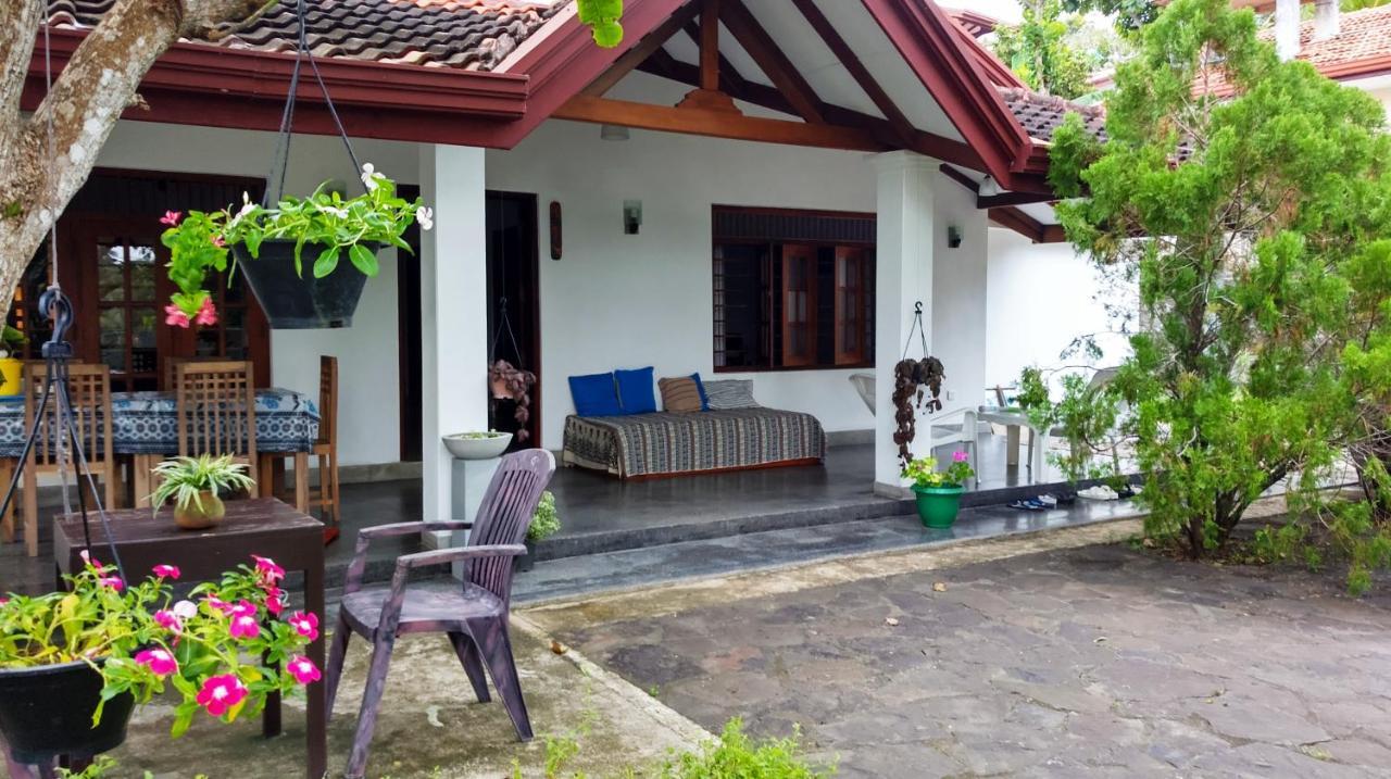 Mina Villa Hikkaduwa Bagian luar foto