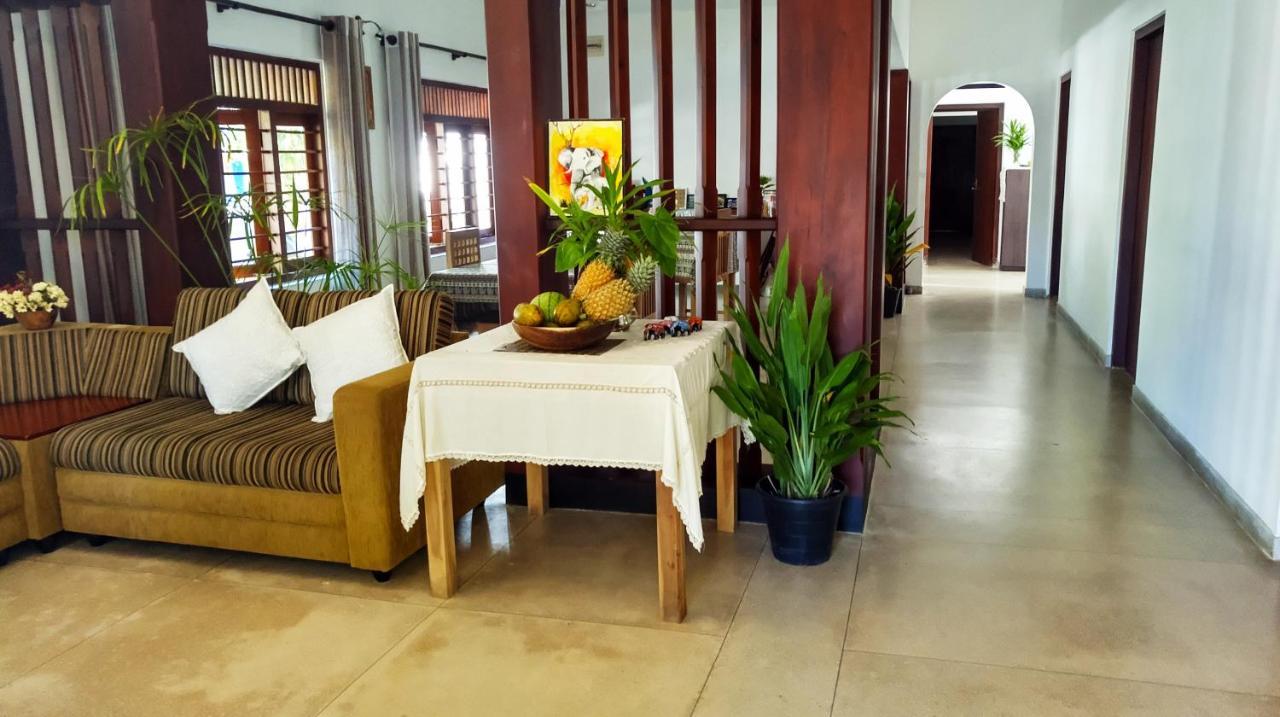 Mina Villa Hikkaduwa Bagian luar foto