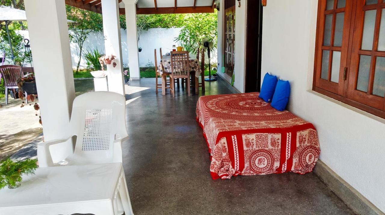 Mina Villa Hikkaduwa Bagian luar foto